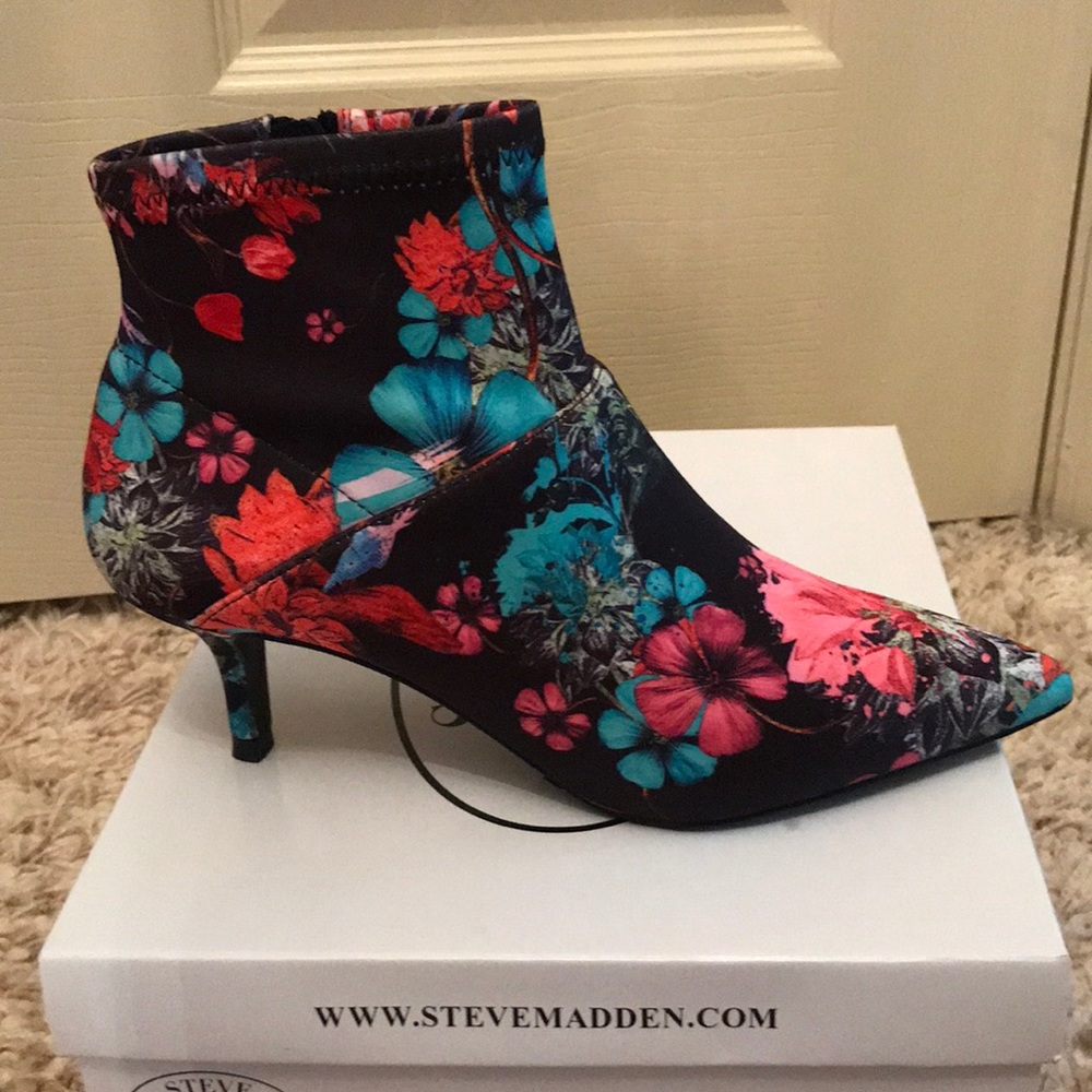 Boots - Picture 2 of 3